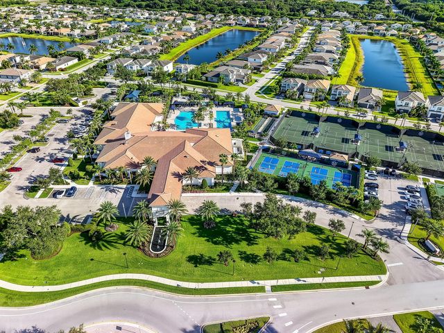 7887 Waterford Isles Lane, Delray Beach, FL 33446