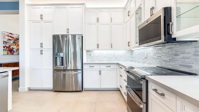 7887 Waterford Isles Lane, Delray Beach, FL 33446