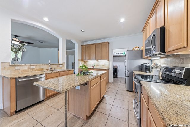 10911 FOX GLOVE FLD, Helotes, TX 78023