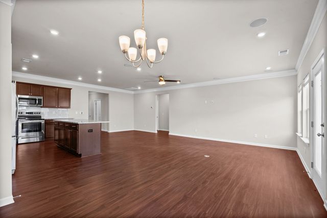 3722 Pelham Wood Dr, Murfreesboro, TN 37128
