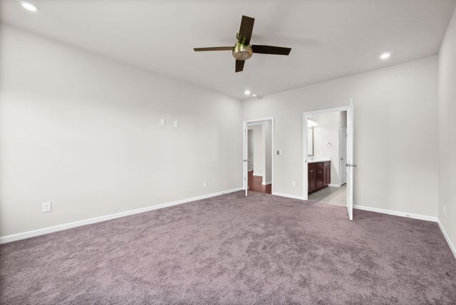 3722 Pelham Wood Dr, Murfreesboro, TN 37128