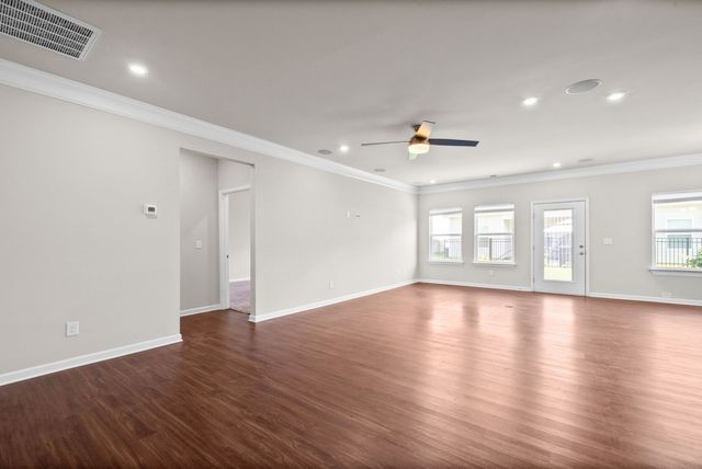 3722 Pelham Wood Dr, Murfreesboro, TN 37128