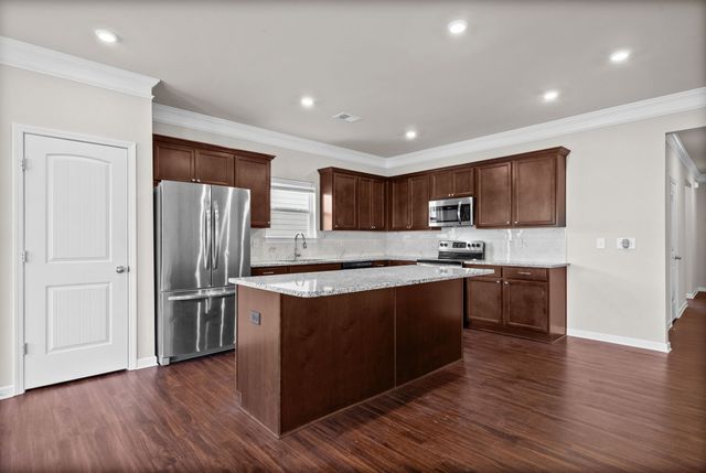 3722 Pelham Wood Dr, Murfreesboro, TN 37128