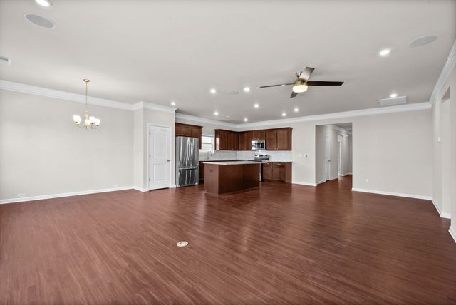 3722 Pelham Wood Dr, Murfreesboro, TN 37128