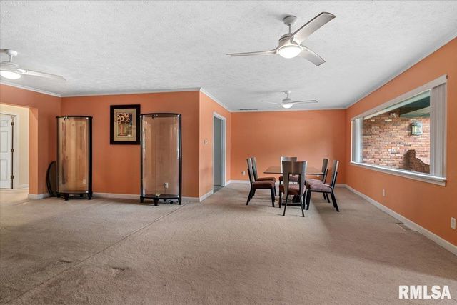 1013 E LAKE SHORE Drive, Springfield, IL 62712