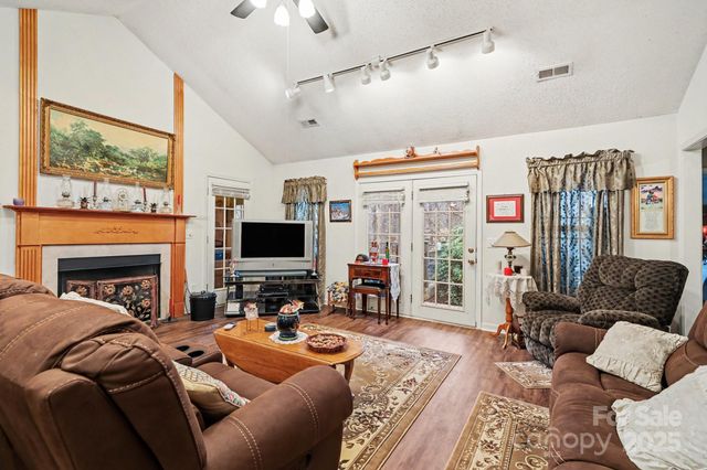 185 Fairfield Lane, Salisbury, NC 28146