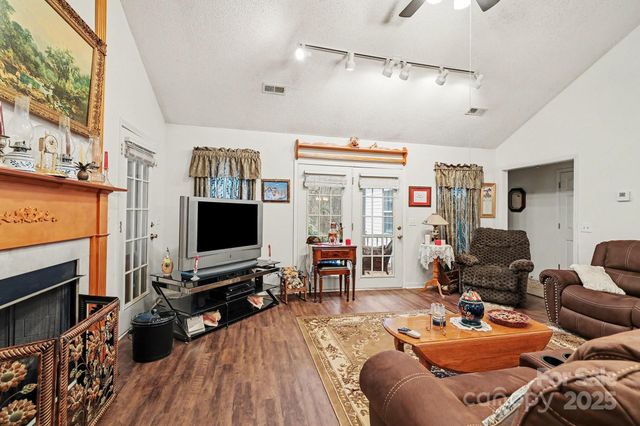 185 Fairfield Lane, Salisbury, NC 28146