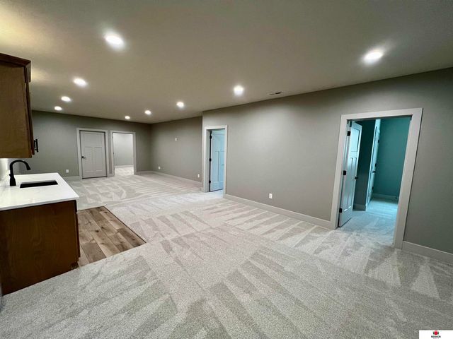 9435 Breashears Street, Lincoln, NE 68516