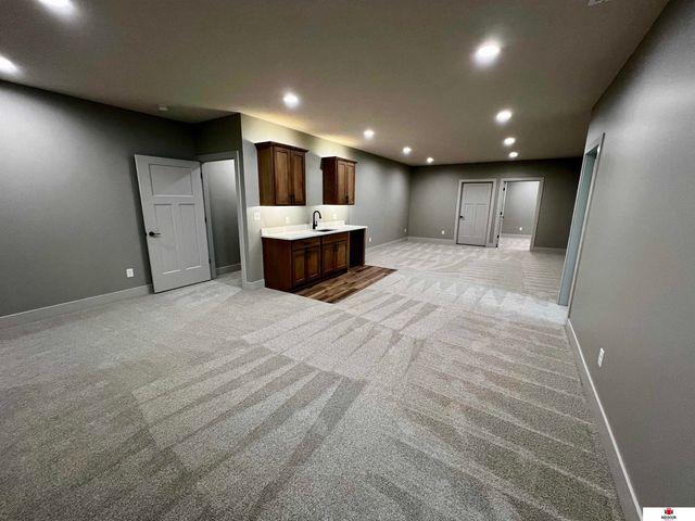 9435 Breashears Street, Lincoln, NE 68516