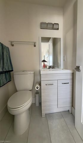 550 Broad AVE S 550, Naples, FL 34102