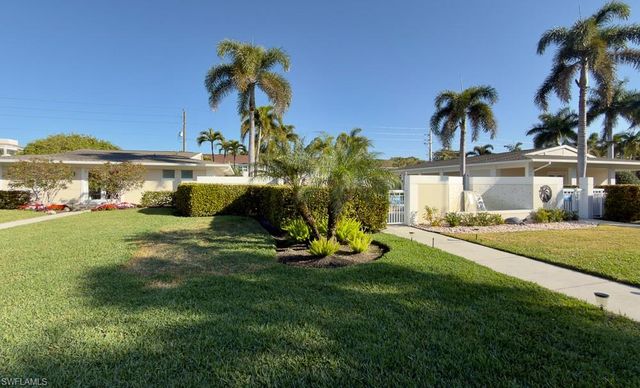 550 Broad AVE S 550, Naples, FL 34102