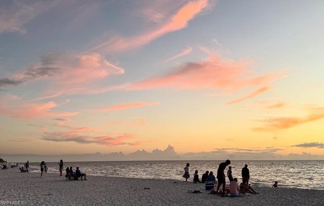 550 Broad AVE S 550, Naples, FL 34102