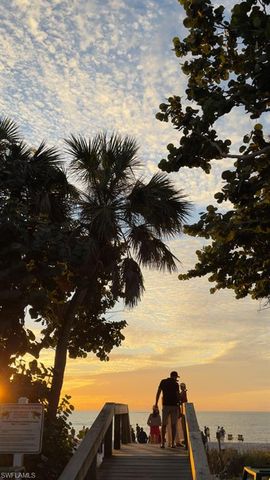 550 Broad AVE S 550, Naples, FL 34102