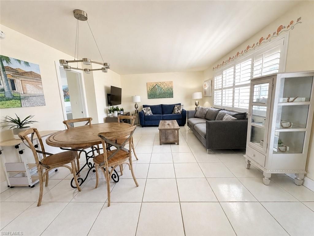 550 Broad AVE S 550, NAPLES, FL 34102 — photo 3