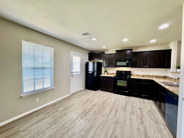 7309 S Gardenia Avenue, Broken Arrow, OK 74011