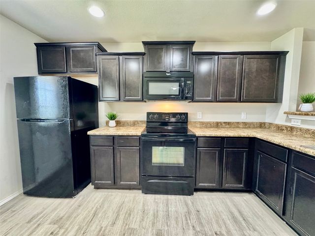 7309 S Gardenia Avenue, Broken Arrow, OK 74011