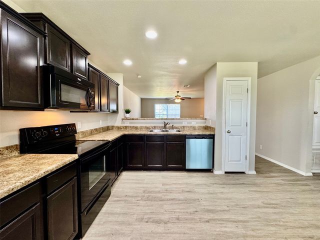 7309 S Gardenia Avenue, Broken Arrow, OK 74011