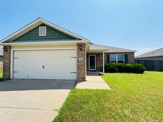 7309 S Gardenia Avenue, Broken Arrow, OK 74011