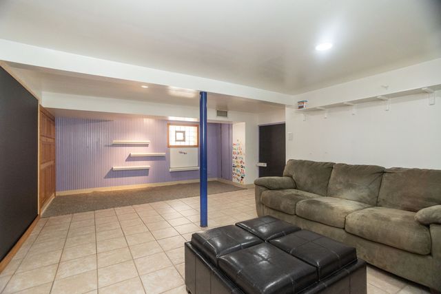 3754 N Nottingham Avenue, Chicago, IL 60634
