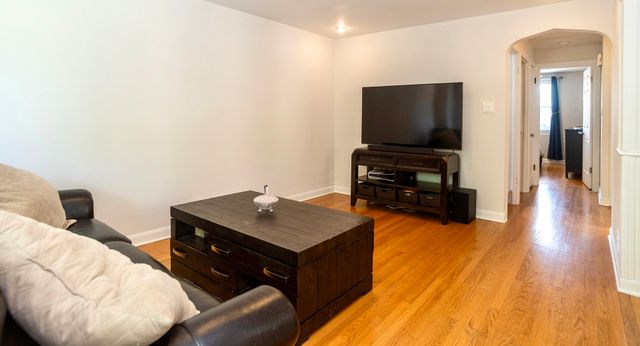 3754 N Nottingham Avenue, Chicago, IL 60634