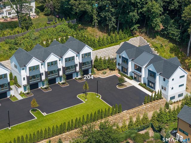 783 Post Road East 204, Westport, CT 06880