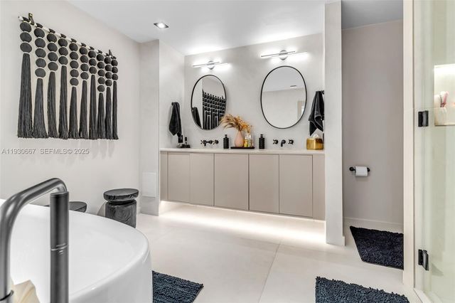 20281 E Country Club Dr TW7, Aventura, FL 33180