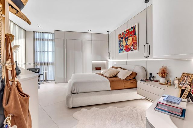 20281 E Country Club Dr TW7, Aventura, FL 33180