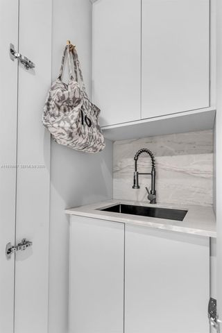 20281 E Country Club Dr TW7, Aventura, FL 33180