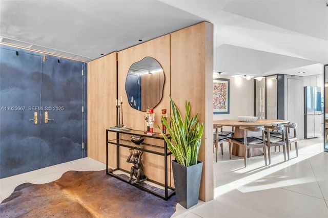 20281 E Country Club Dr TW7, Aventura, FL 33180