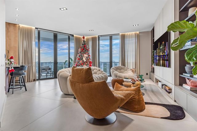 20281 E Country Club Dr TW7, Aventura, FL 33180