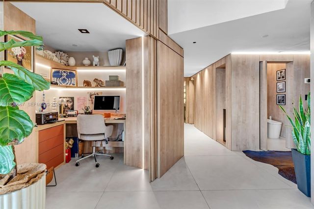 20281 E Country Club Dr TW7, Aventura, FL 33180