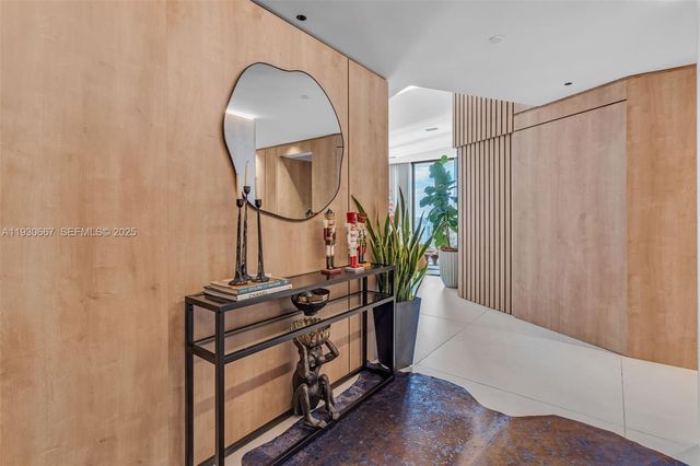 20281 E Country Club Dr TW7, Aventura, FL 33180