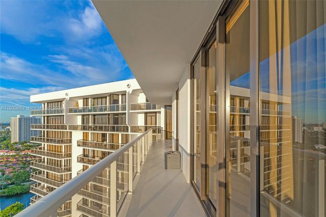 20281 E Country Club Dr TW7, Aventura, FL 33180