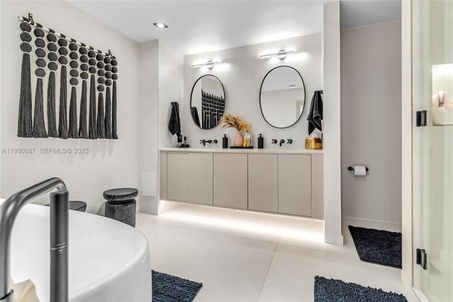 20281 E Country Club Dr TW7, Aventura, FL 33180