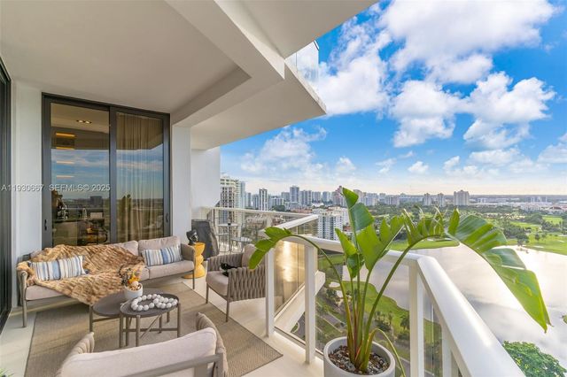 20281 E Country Club Dr TW7, Aventura, FL 33180