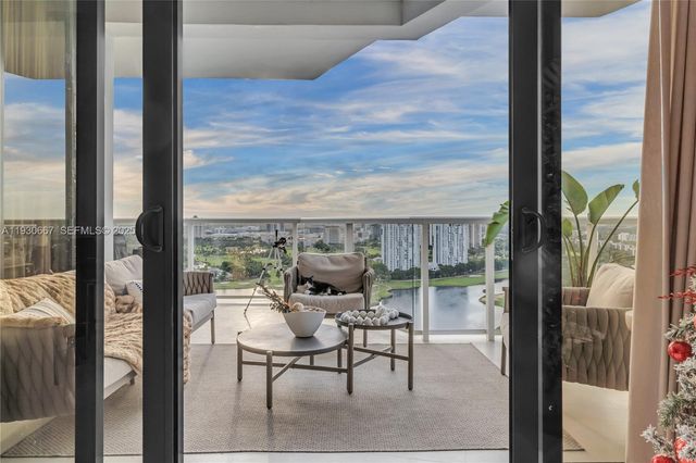 20281 E Country Club Dr TW7, Aventura, FL 33180