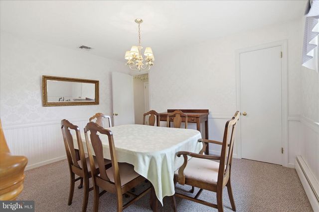 48 HIGHLAND DR, Lancaster, PA 17602