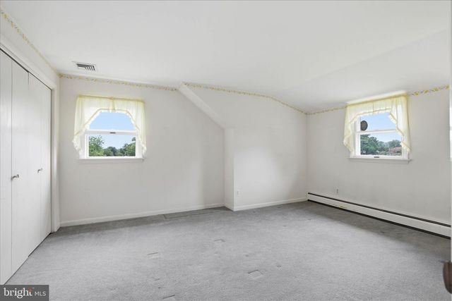 48 HIGHLAND DR, Lancaster, PA 17602