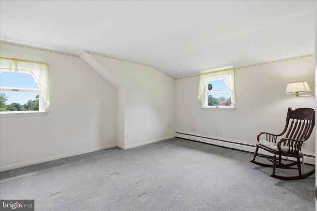 48 HIGHLAND DR, Lancaster, PA 17602