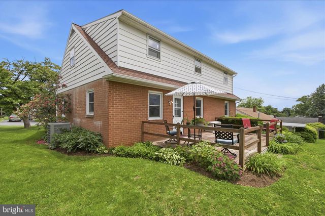 48 HIGHLAND DR, Lancaster, PA 17602