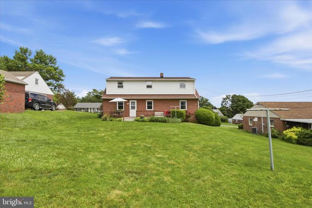 48 HIGHLAND DR, Lancaster, PA 17602