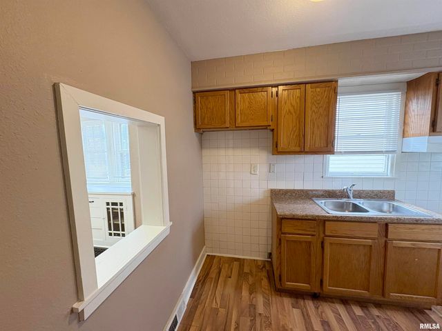 1815 N SHERIDAN Road, Peoria, IL 61604