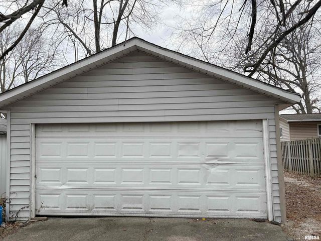 1815 N SHERIDAN Road, Peoria, IL 61604