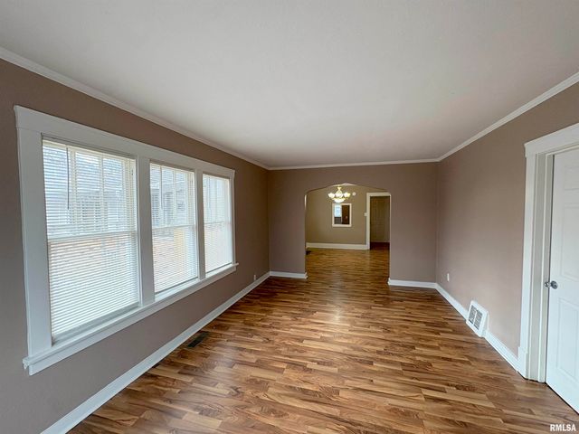 1815 N SHERIDAN Road, Peoria, IL 61604