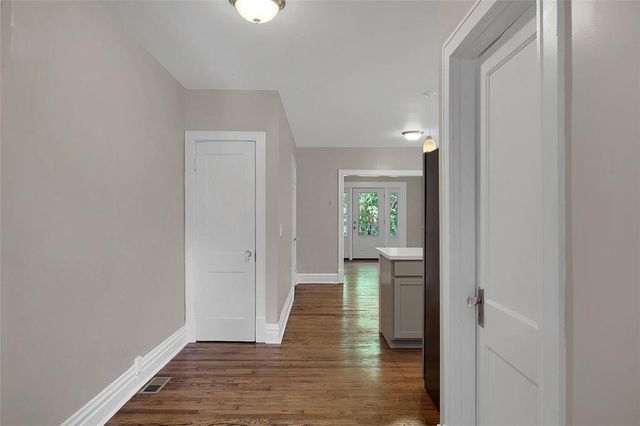 4932 Mardel, St Louis, MO 63109