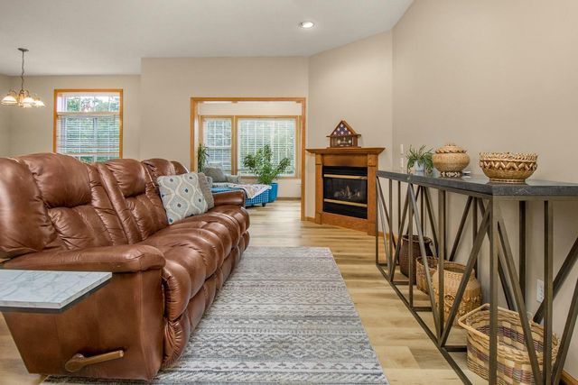 1105 Iris Drive, White Bear Lake, MN 55127