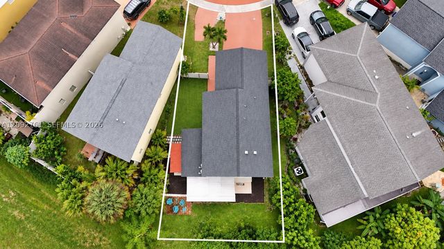 4244 Pine Hollow Cir, Green Acres, FL 33463