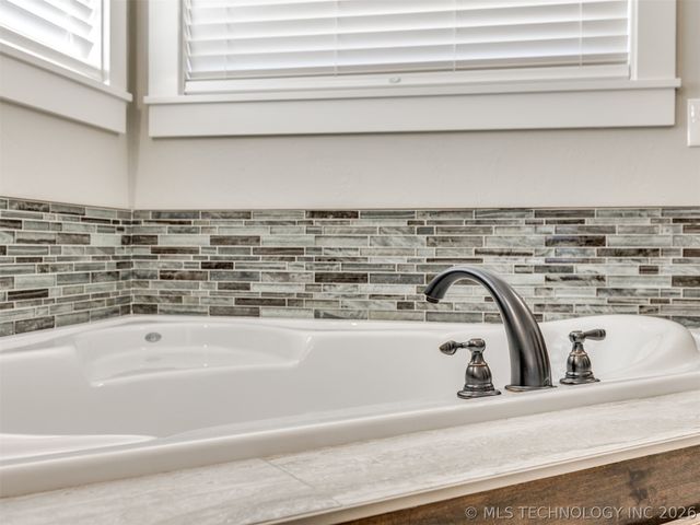 119944 S 4201 Road, Eufaula, OK 74432