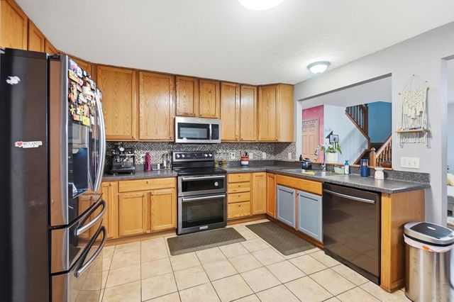 2389 Maple Hedge Way, Columbus, OH 43219