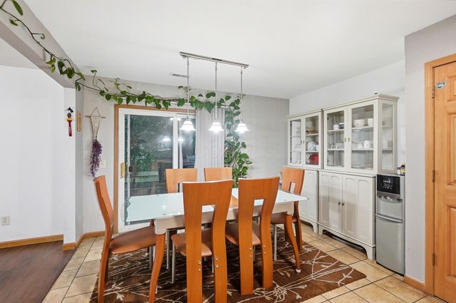 2389 Maple Hedge Way, Columbus, OH 43219